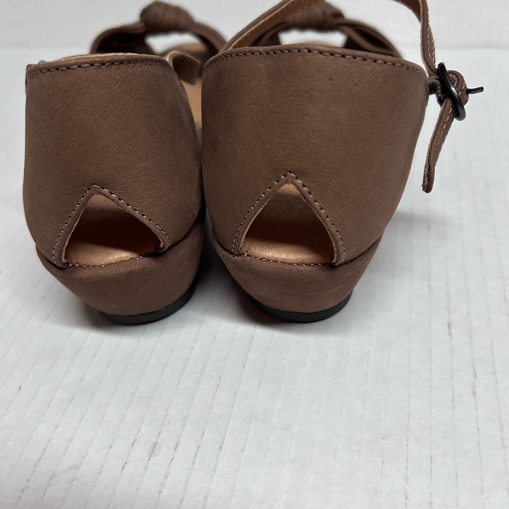 Gentle Souls Tan Women's Sandals By Kenneth Cole - Picture 5 of 8